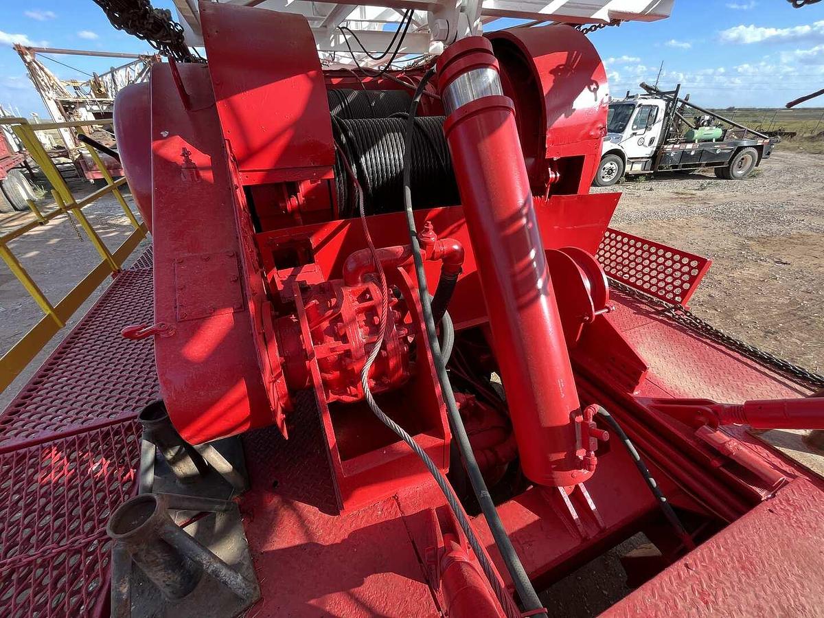 Used COOPER LTO 350 DD WELL SERVICE RIG