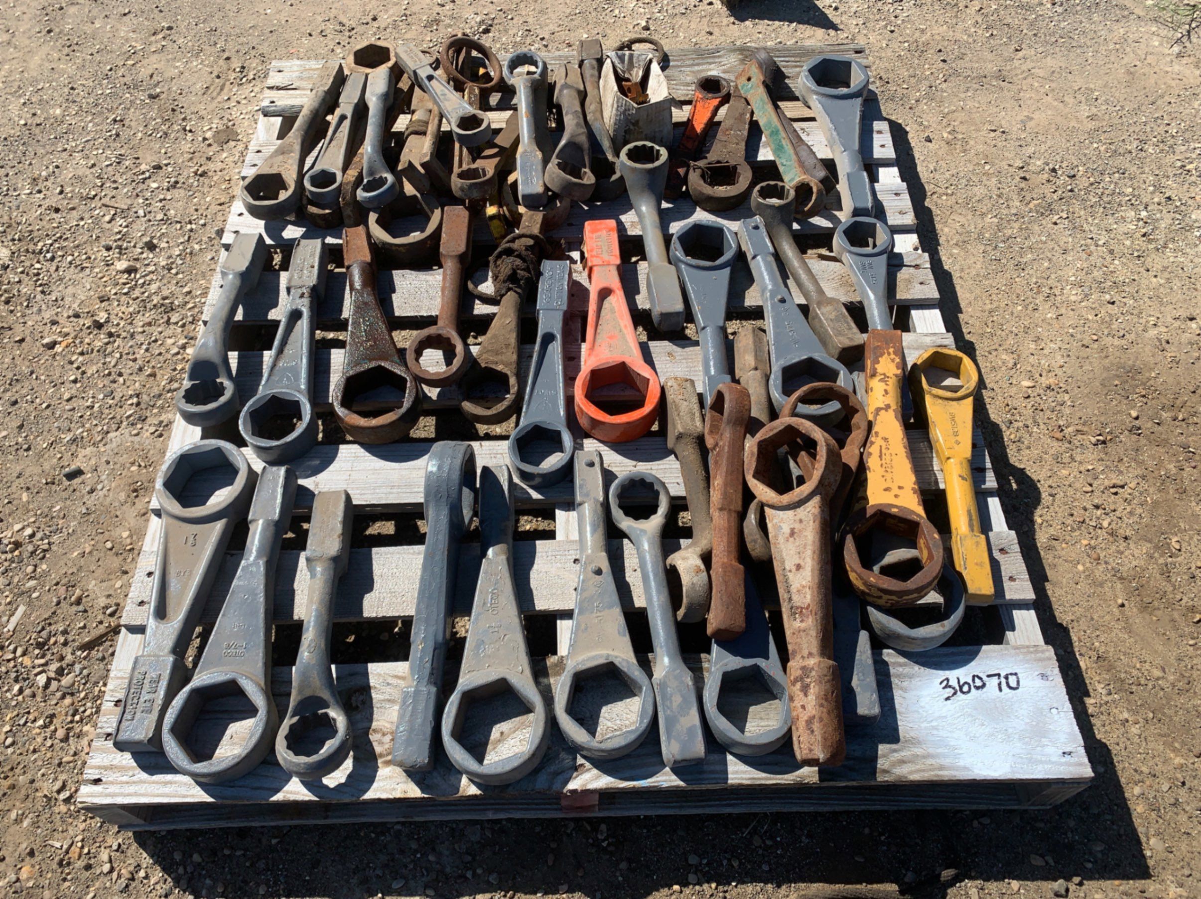 Used Pallet of (48) 7/8" - 1-7/8" Hammer Wrenches 7/8- 1-7/8