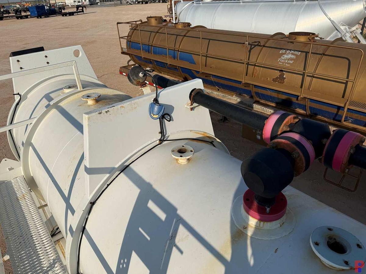 Used 2013 WORLEY WELDING WORKS  5,000GAL 3-COMPARTMENT T/A ACID TRANSPORT TRAILER