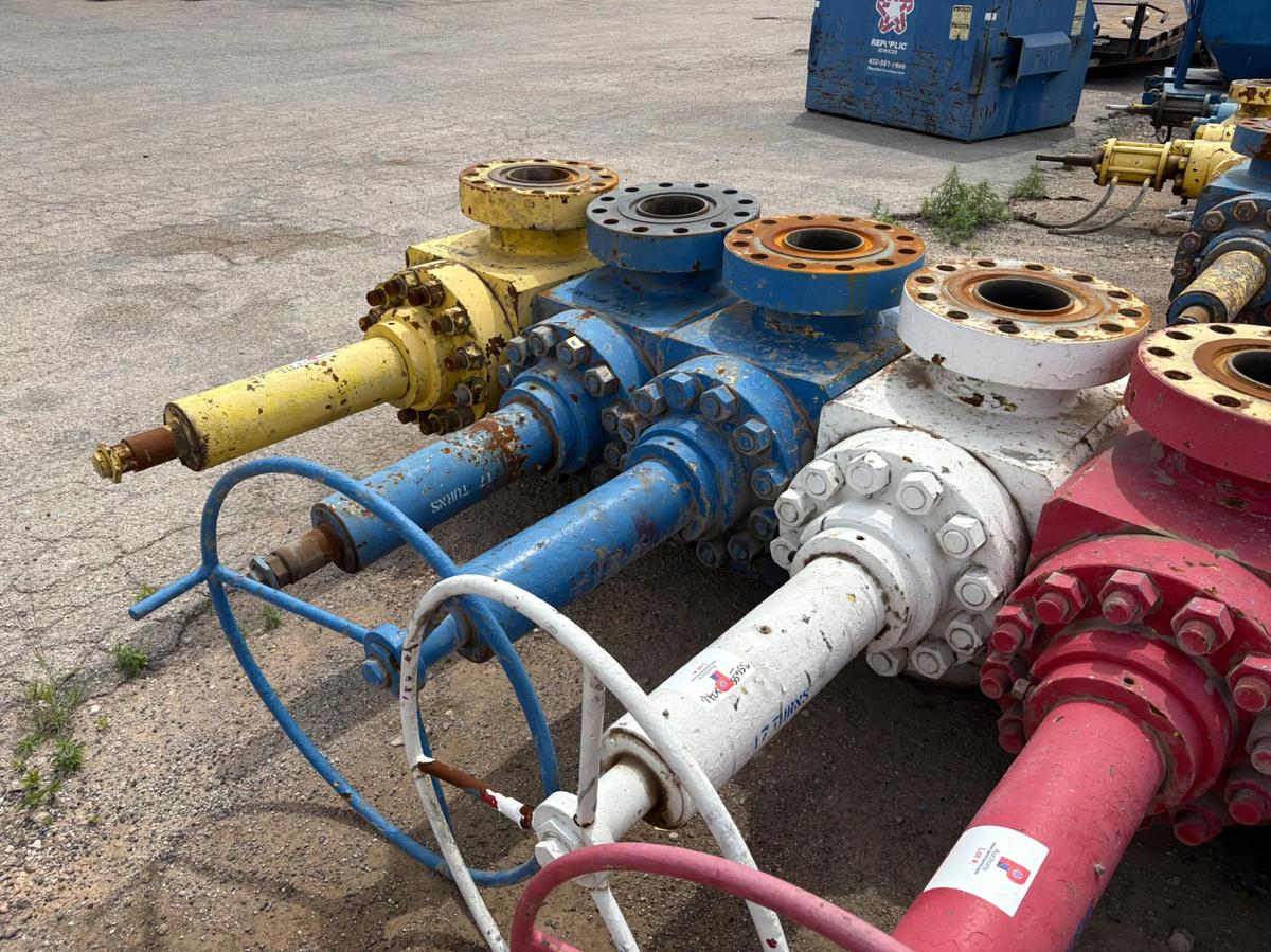 Used (4x$) (4) 7-1/16” 10k frac valves