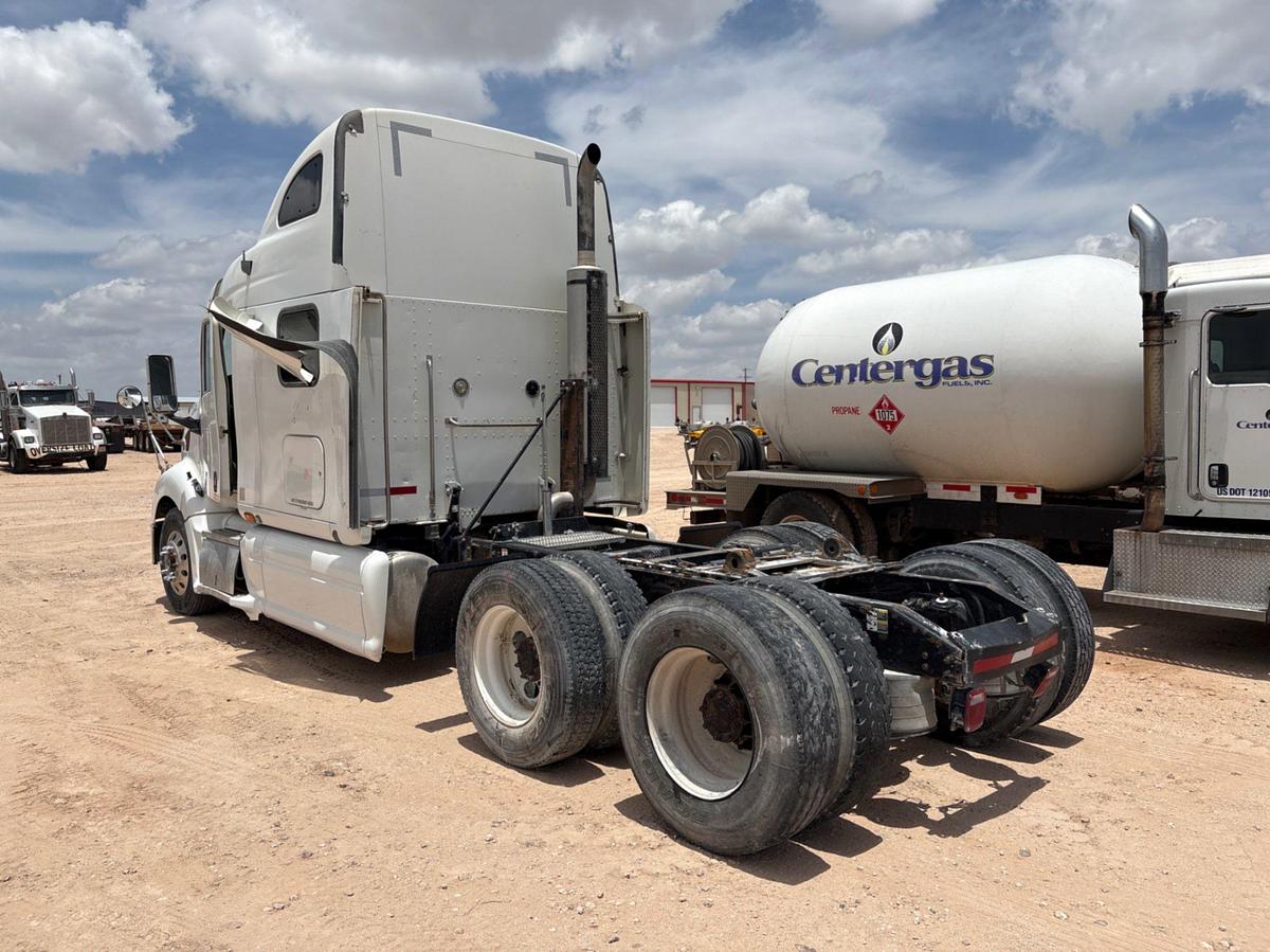 Used 2007 PETERBILT 387 T/A SLEEPER HAUL TRUCK