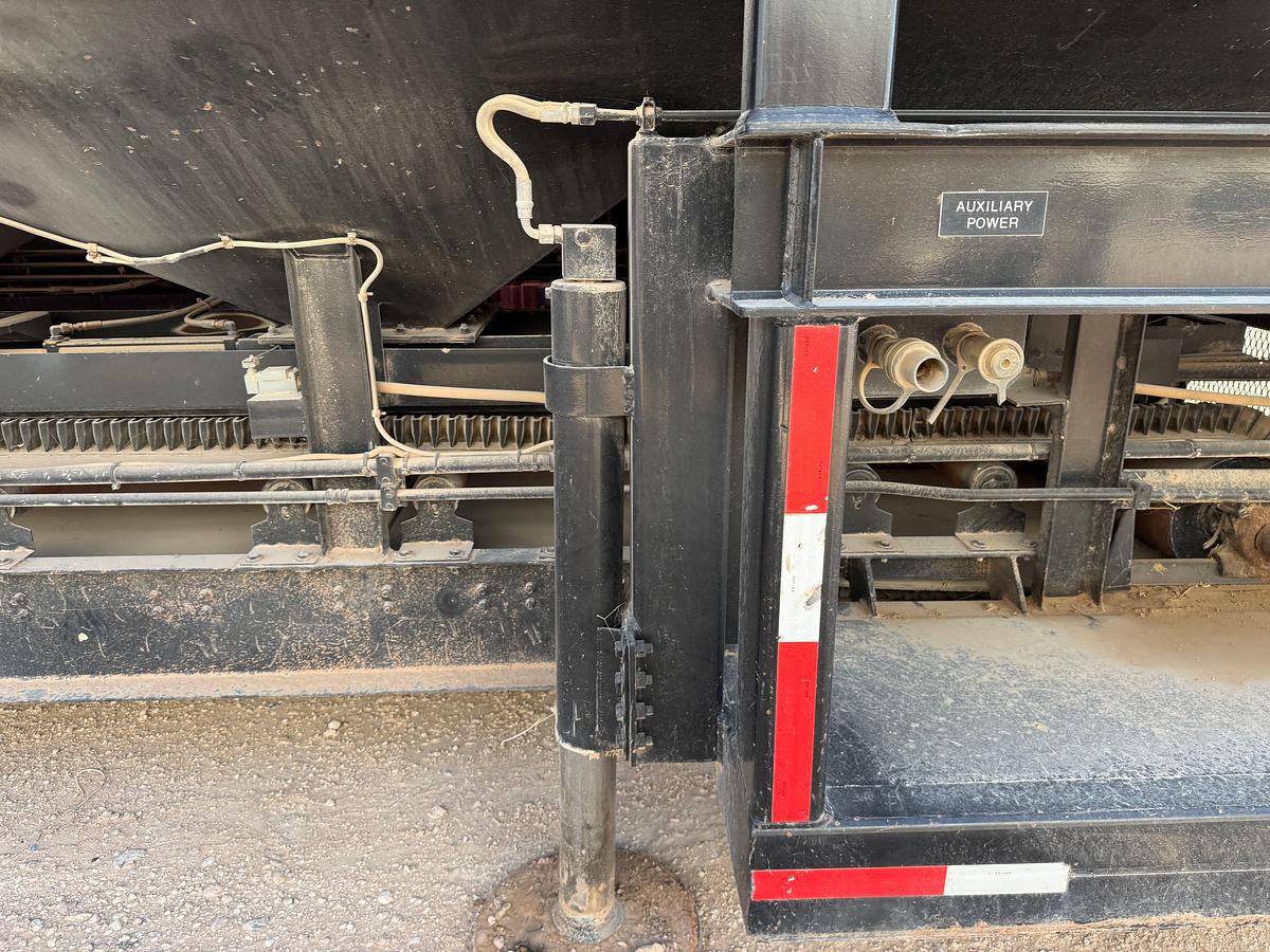 Used 2015 KEYSTONE MSB-2700 T/A 5-COMPARTMENT SAND KING TRAILER