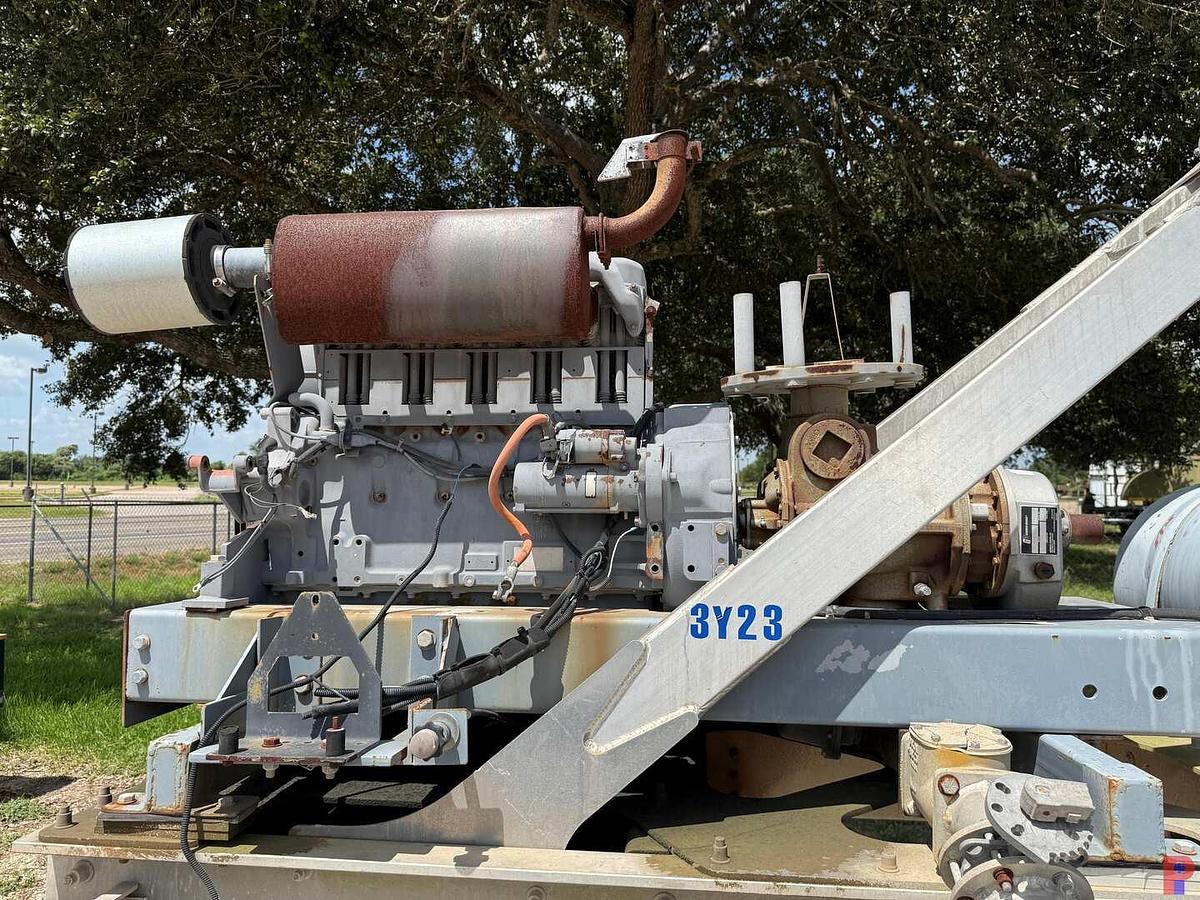 Used 2014 TRAIL KING 1350 CF T/A SELF-CONTAINED DRY BULK CEMENT TRAILER