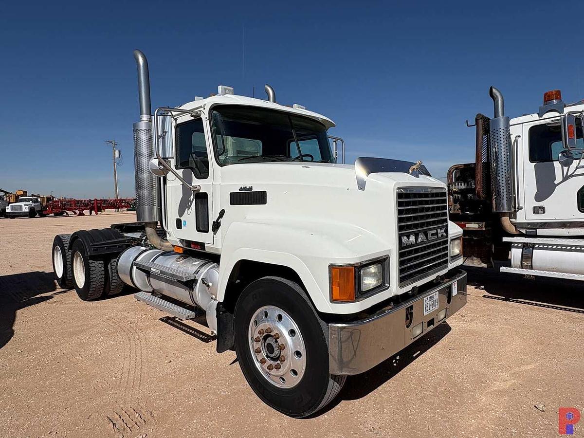 Used 2004 MACK CH613 T/A DAYCAB HAUL TRUCK