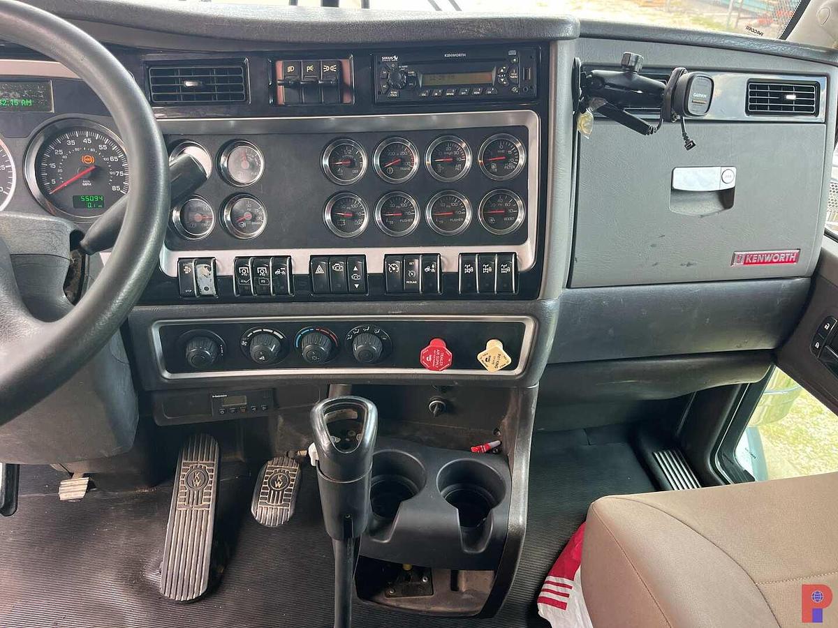 Used 2013 KENWORTH T800 TRI AXLE 36” SLEEPER TRUCK