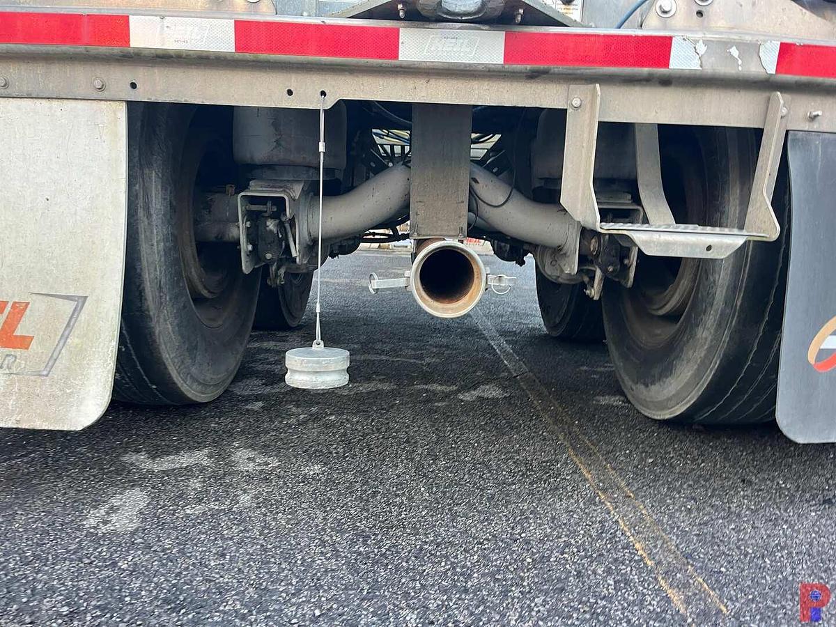 Used 2017 HEIL  1040 CU. FT T/A DRY BULK PNEUMATIC TRAILER