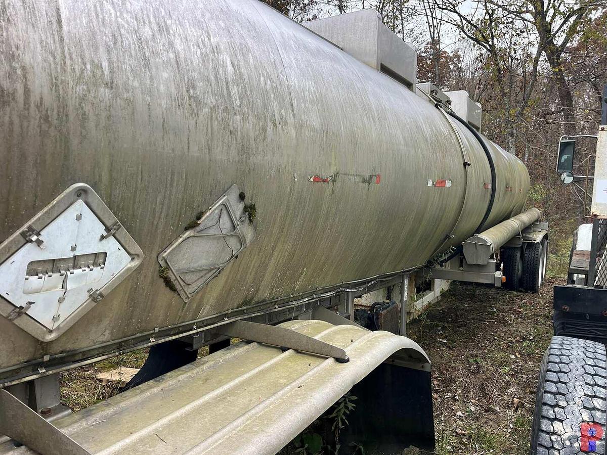 Used 1994 ACRO 6200 GAL INSULATED DOT 407 STAINLESS FLUID TRANSPORT TRL.