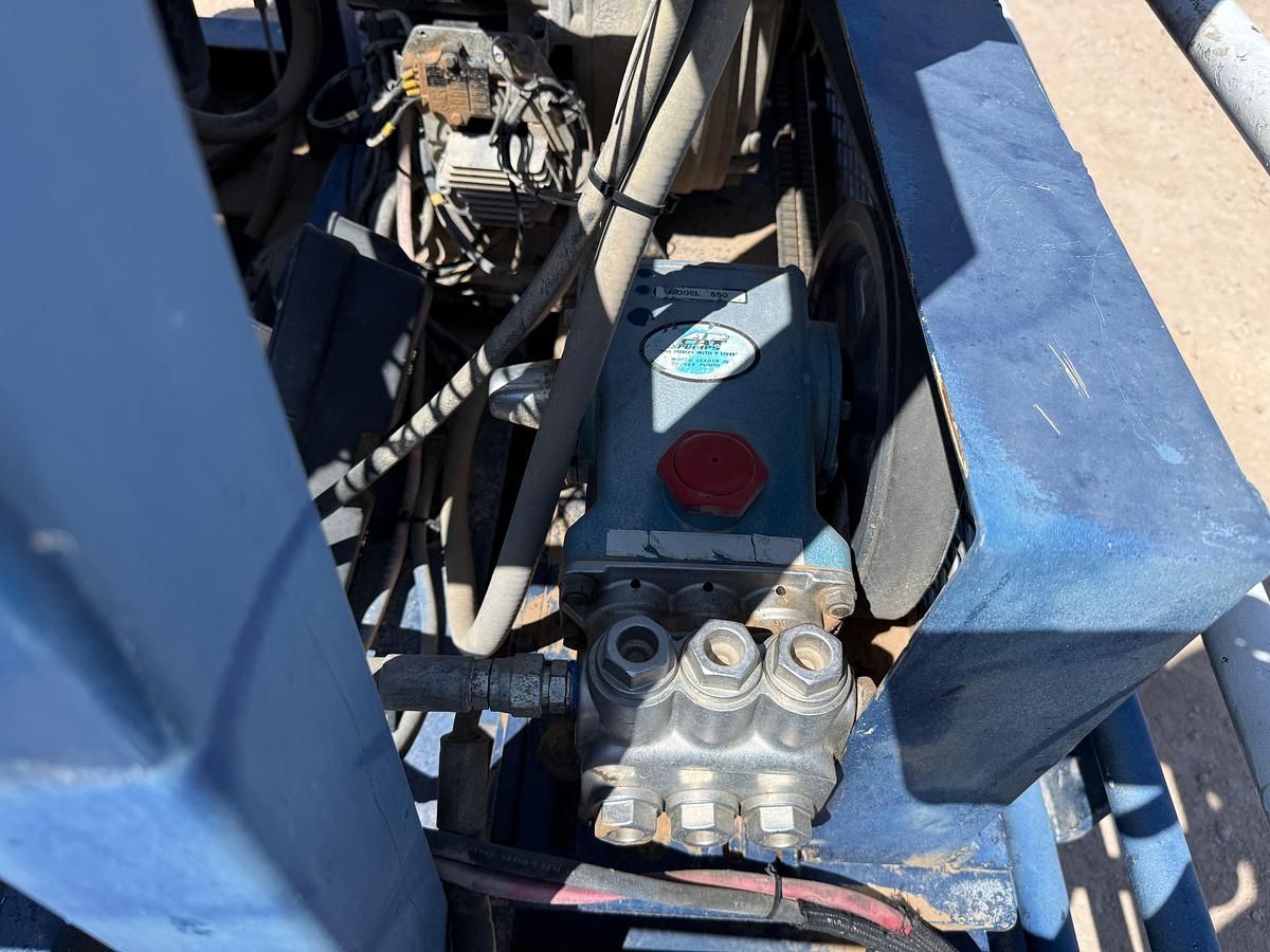 Used MEYERS 4-STATION 4-BOTTLE DIESEL POWERED ACCUMULATOR CLOSING UNIT, SKIDDED