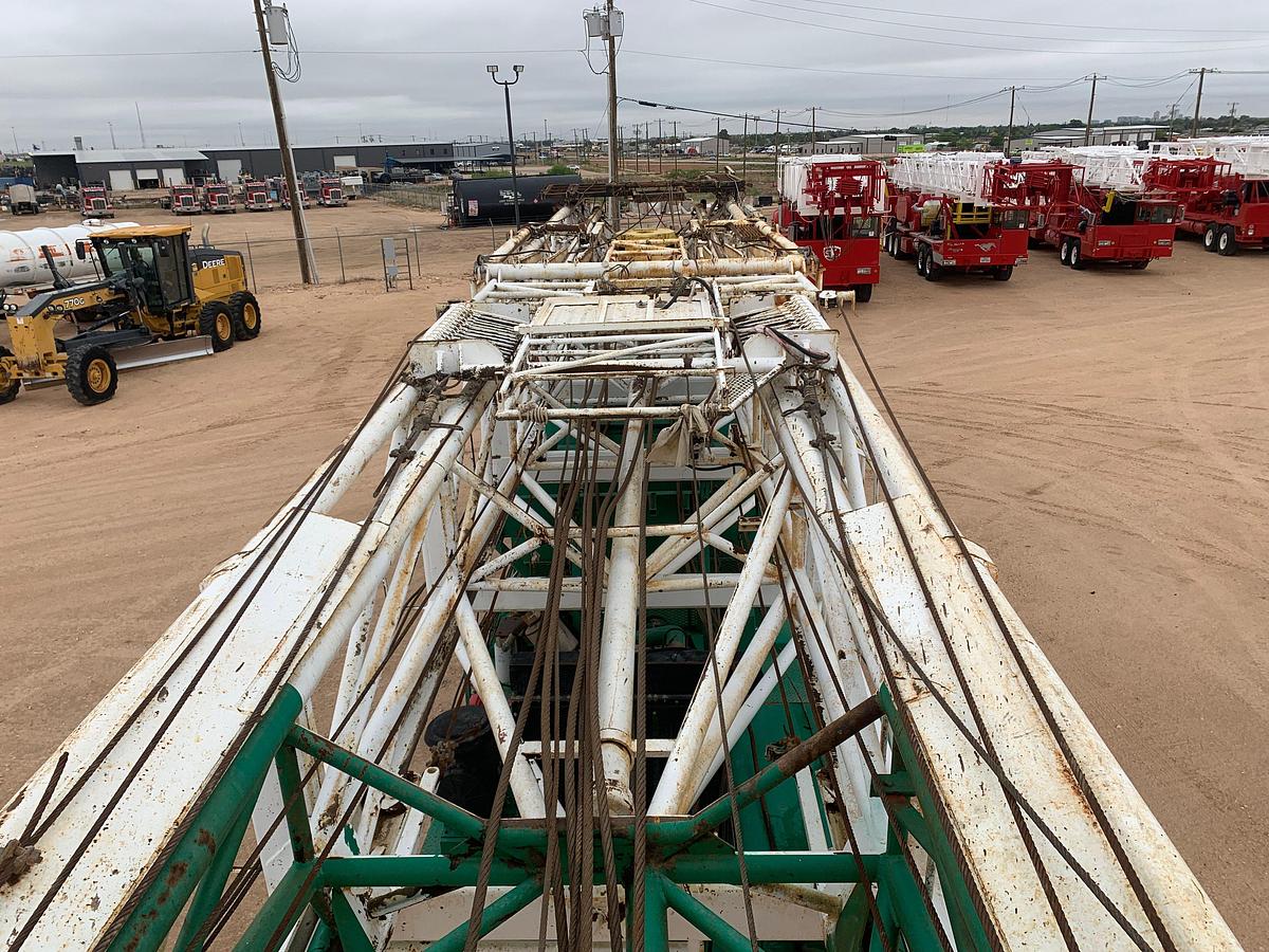 Used FRANKS 4-AXLE DOUBLE DRUM DRWKS WELL SERVICE RIG (96'x215K MAST)