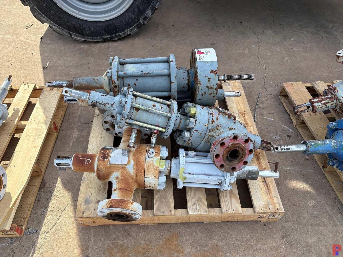 Used (3X$) (3) 2-1/16” 10K HYDRAULIC GATE VALVES