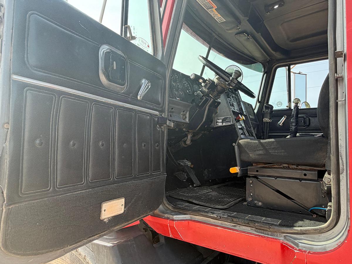 Used 1999 MACK CH612 T/A DAYCAB GIN POLE TRUCK