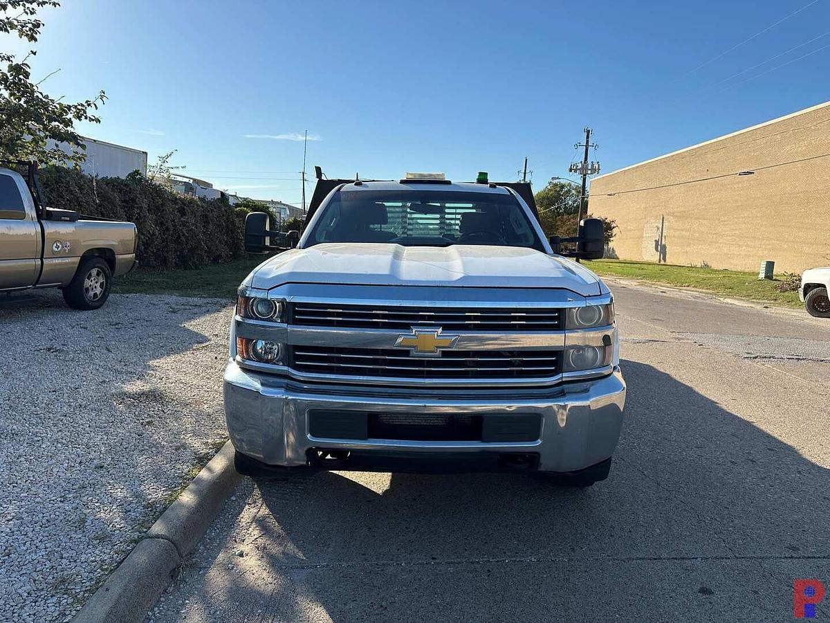 Used 2015 CHEVROLET SILVERADO 3500HD CC 4X4 10’ FLATBED PICKUP