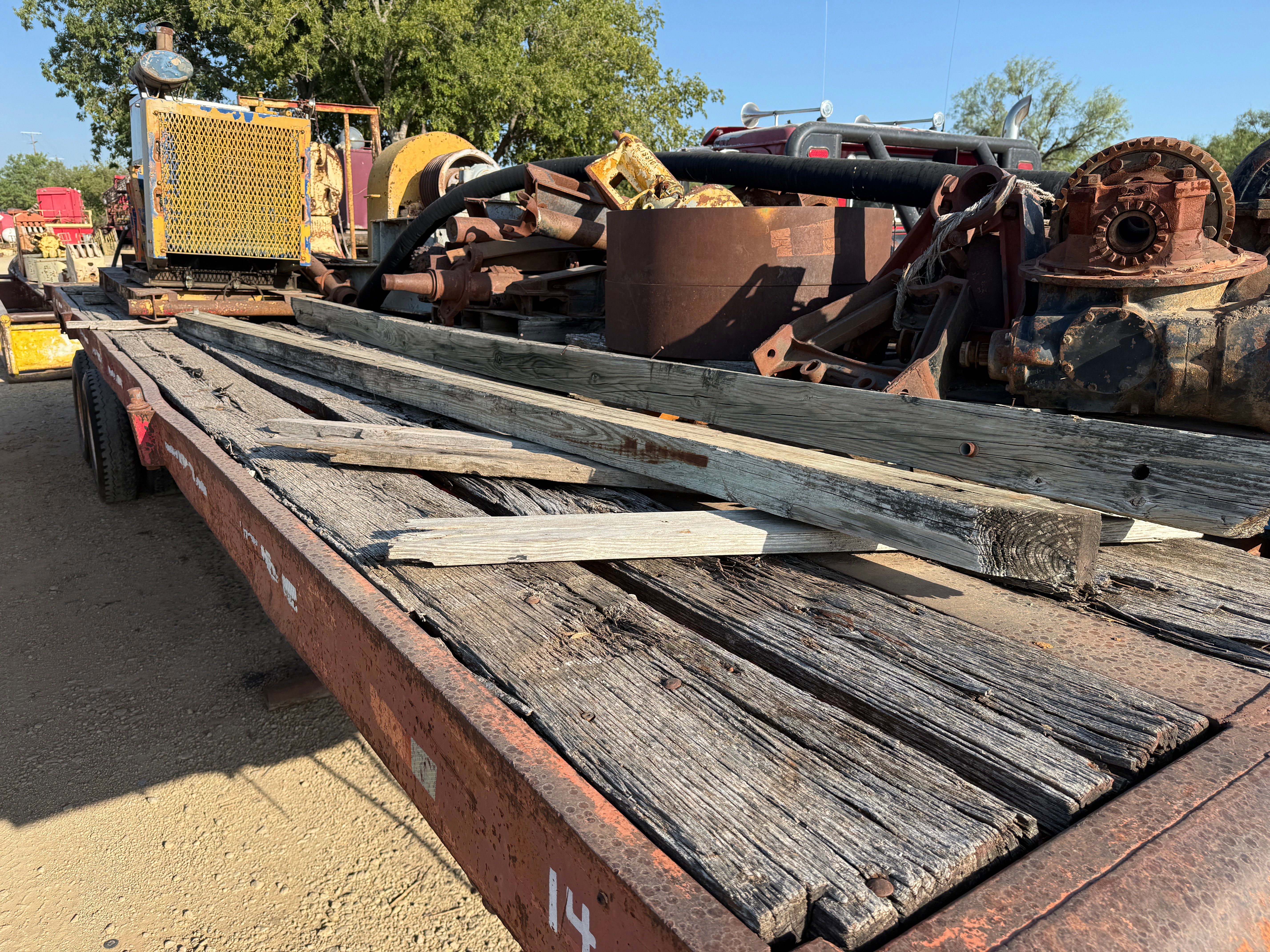 Used 1981 SHOPMADE 36’ X 96” TRI-AXLE OILFIELD FLOAT