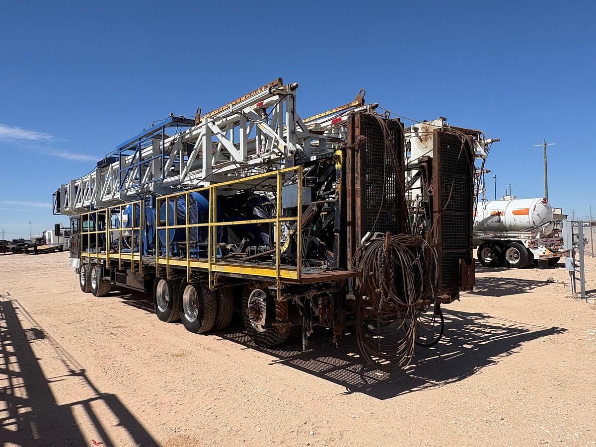 Used 2012 RIG WORKS MUSTANG 550 4-AXLE WELL SERVICE RIG (104'x275K MAST)(INOPERABLE)