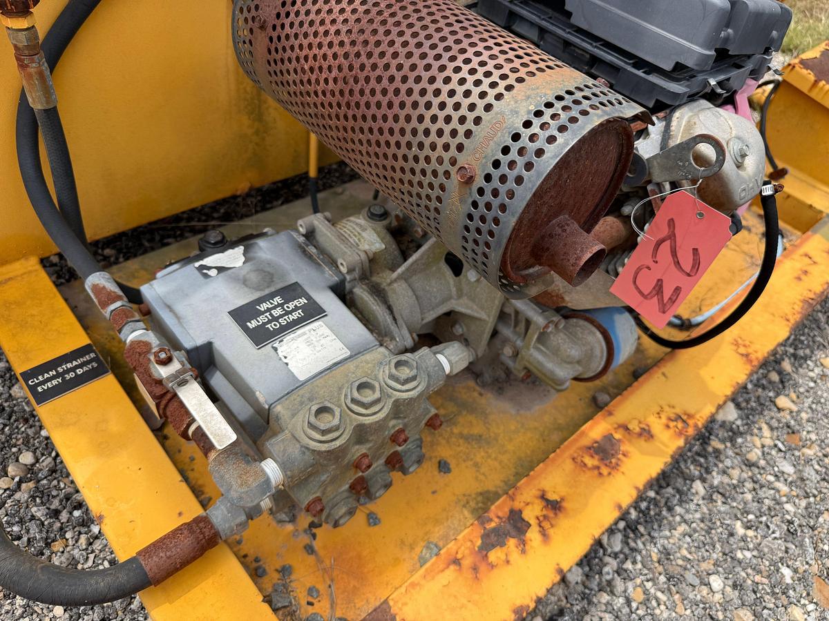 Used 2009 ADVANCED PRESSURE 3-STATION 4-BOTTLE ACCUMULATOR CLOSING UNIT, SKIDDED