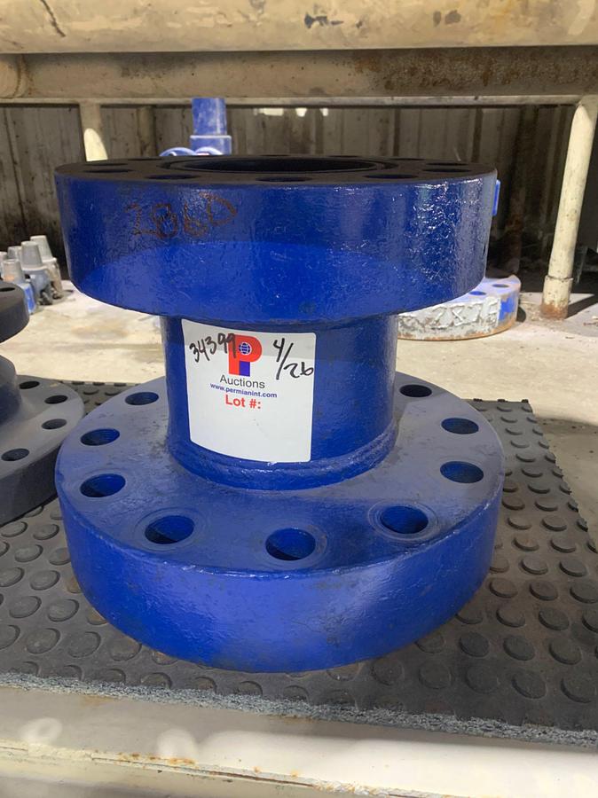 Used 7 1/16 5M x 7 1/16 10M Spool