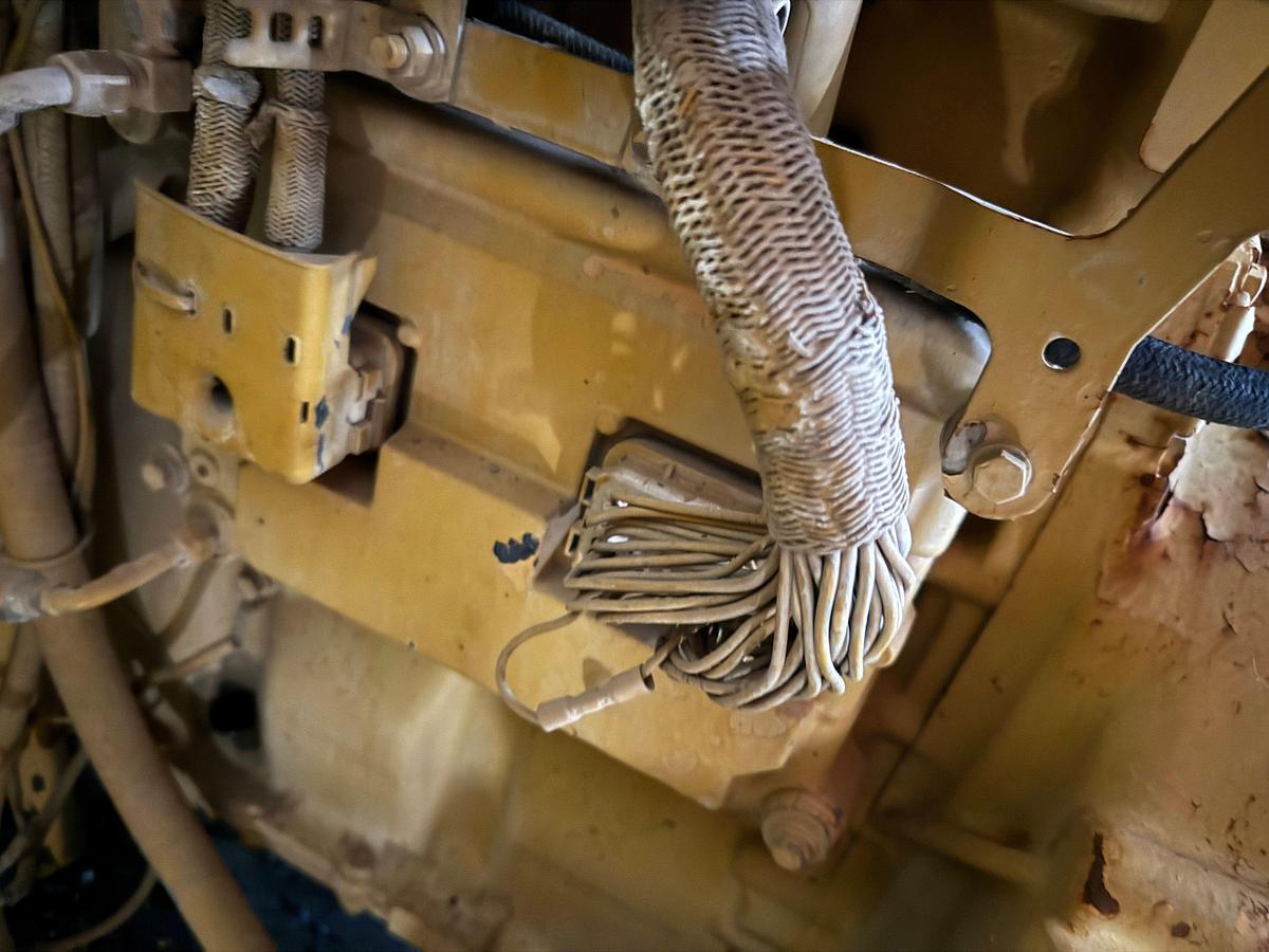 Used CATERPILLAR C15 14.6L  DIESEL ENGINE W/ RADIATOR, (INCOMPLETE)