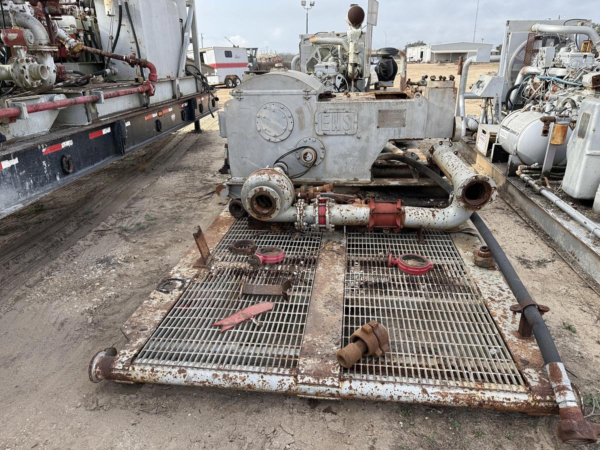 Used EWS W-440 TRIPLEX WELL SERVICE PUMP SKIDDED P/B DETROIT SERIES 60 (INCOMPLETE)