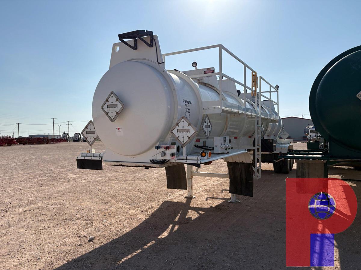 Used 2013 WORLEY WELDING WORKS  5,000GAL 3-COMPARTMENT T/A ACID TRANSPORT TRAILER