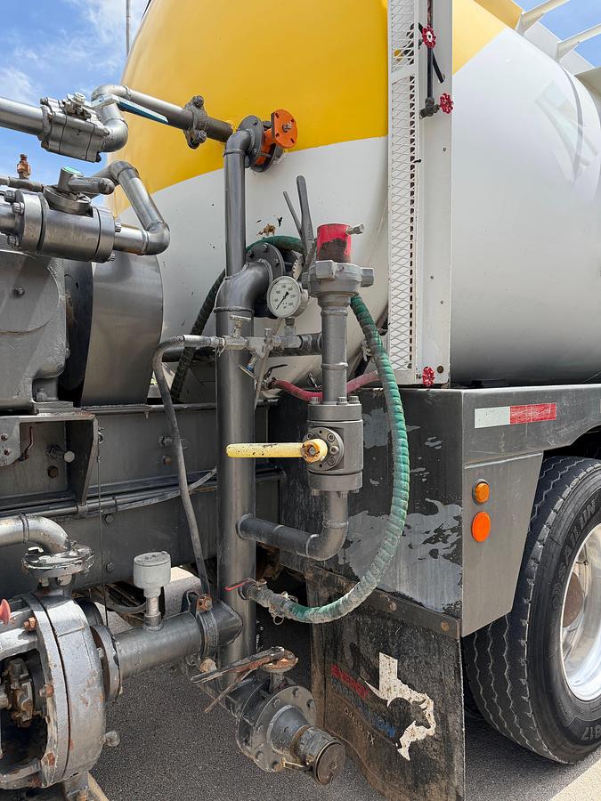 Used 2020 KENWORTH T800 ENERFAB HOT OIL TRUCK