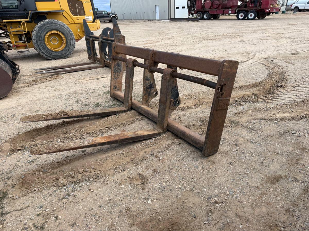 Used CAT Quick Attach Bucket & Forks F/ Wheel Loader