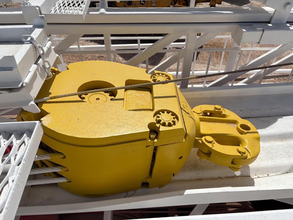 Used 2013 RIG WORKS MUSTANG 600HD DD 5-AXLE WELL SERVICE RIG