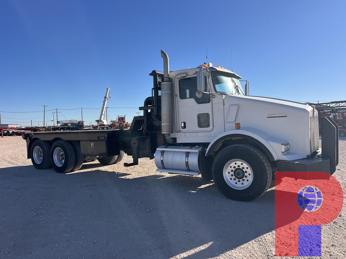Used 2007 KENWORTH  T/A DAYCAB SLICKBACK WINCH TRUCK