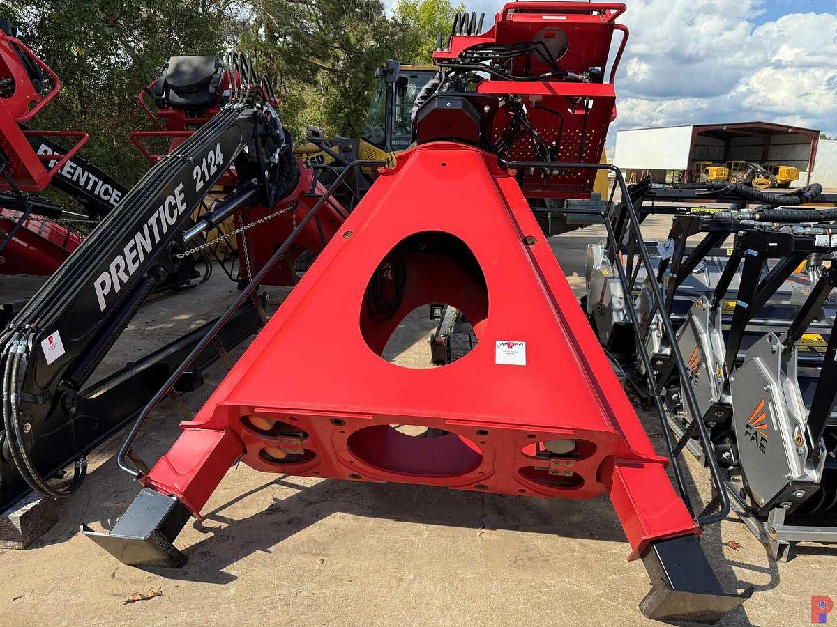 Used (NEW) 2023 PRENTICE 2124 HYDRAULIC KNUCKLE BOOM LOADER **12MONTHS STANDARD WARRANTY**