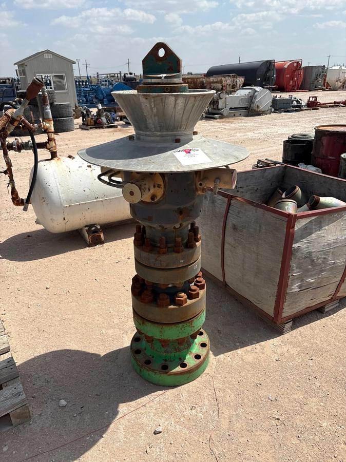 Used (2) spacer spools & (1) hydraulic wireline stripper