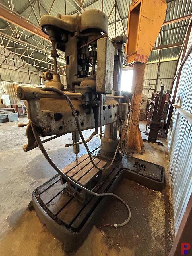 Used CINCINNATI BICKFORD RADIAL ARM DRILLING MACHINE