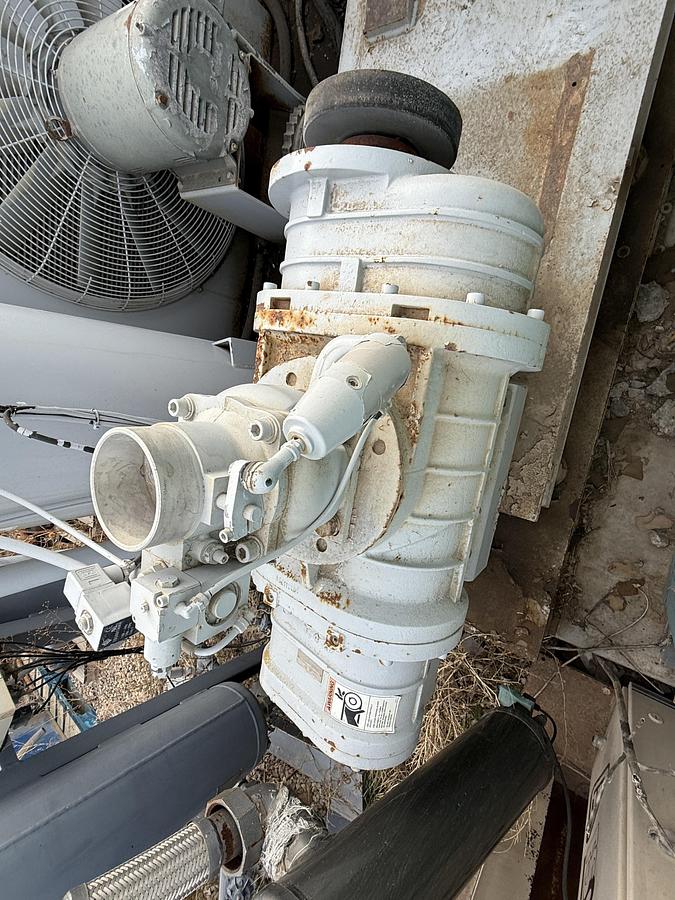 Used FS CURTIS RS-100 F 458 CFM 100 PSI SKIDDED AIR COMPRESSOR (INCOMPLETE)