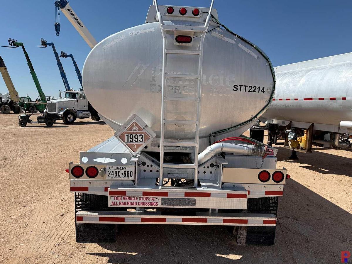 Used 2014 POLAR TANK 9,400 GAL. FUEL TANK TRAILER