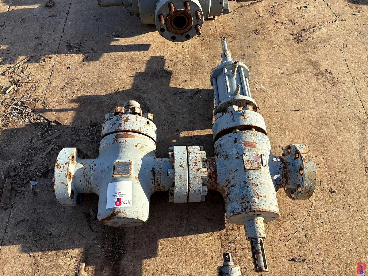 Used (4X$) 4-1/16” 10K GATE VALVES W/ (1) HYDRAULIC ACTUATOR