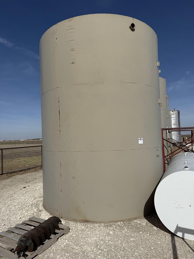 Used 2006 CRALL PRODUCTS 12’ DIA X 15’ H 300 BBL CRUDE OIL STORAGE TANK