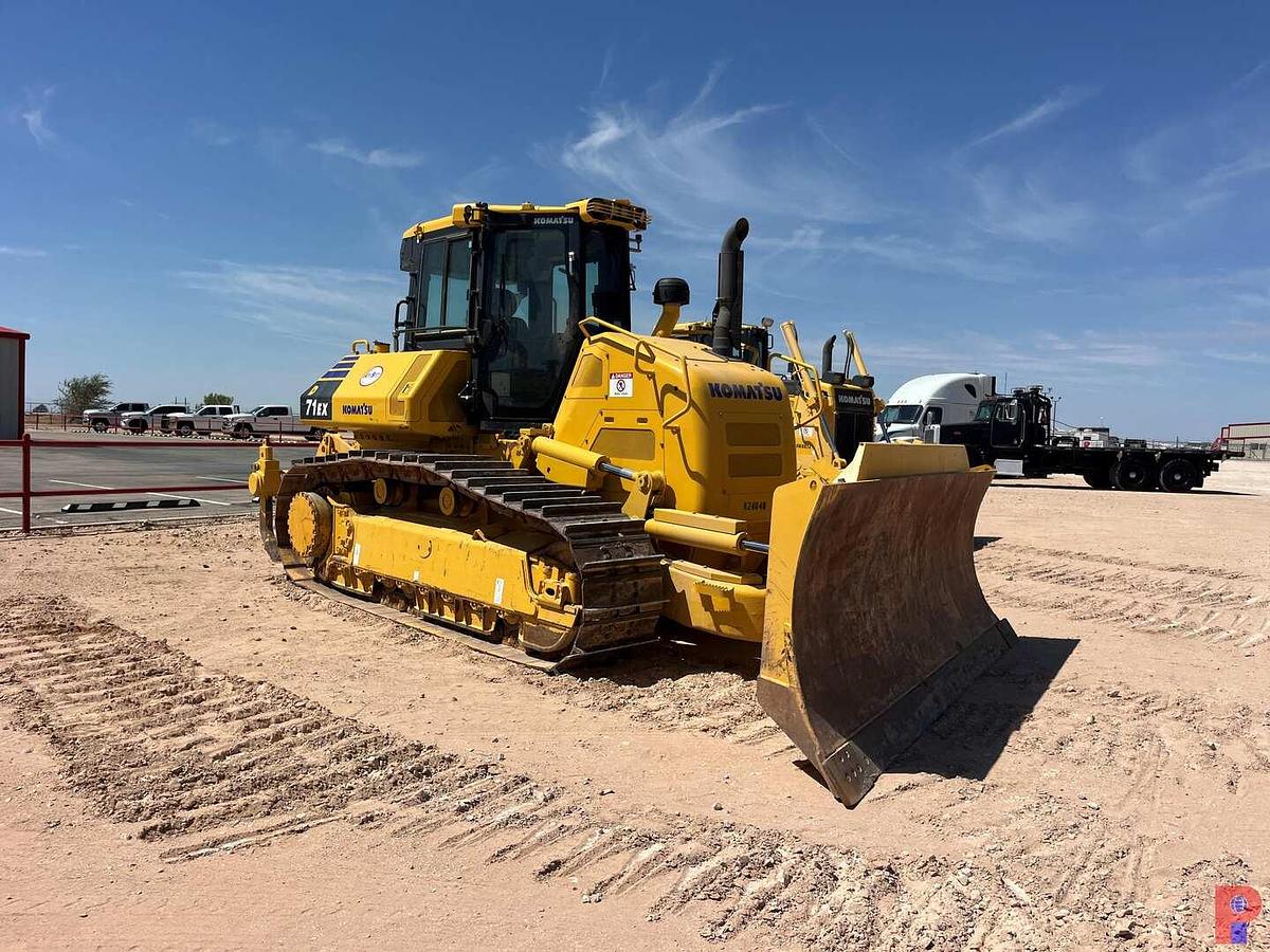 Used 2023 KOMATSU D71EX-24 CRAWLER DOZER