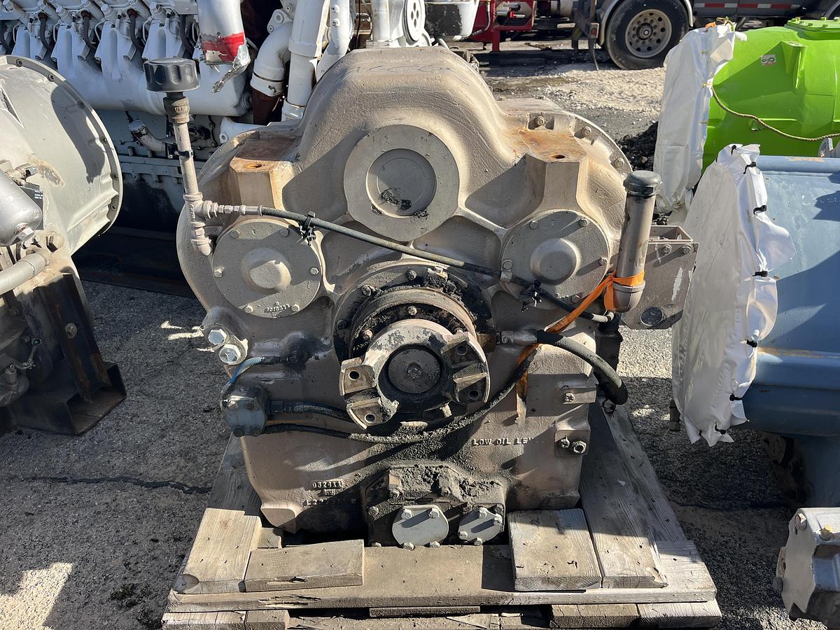 Used TWIN DISC TA90-8501 TORQUE CONVERTER