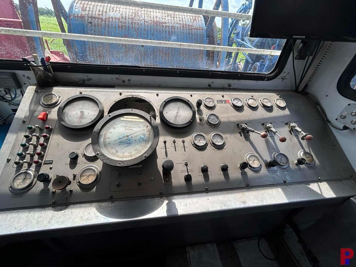 Used 1995 LEADER ENERGY COILED TUBING UNIT ON TRI AXLE TRAILER