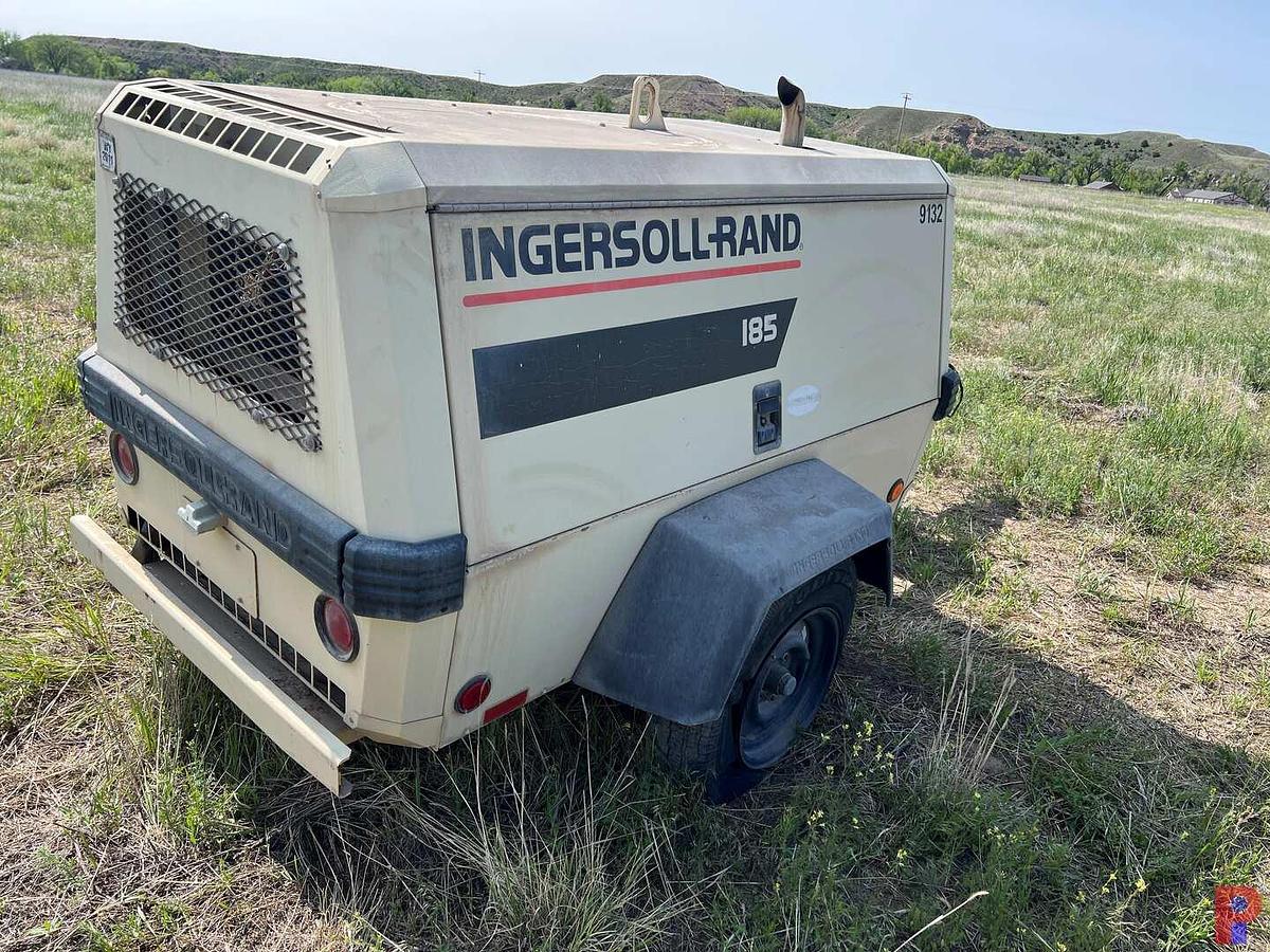 Used 2001 INGERSOLL-RAND 185 S/A AIR COMPRESSOR TRAILER