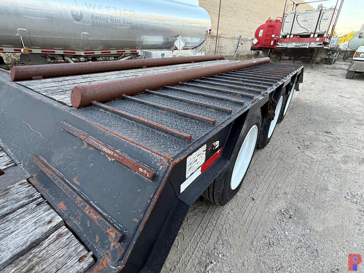 Used 2014 VIKING 53’ X 102” TRI AXLE 40 TON EQUIPMENT LOWBOY