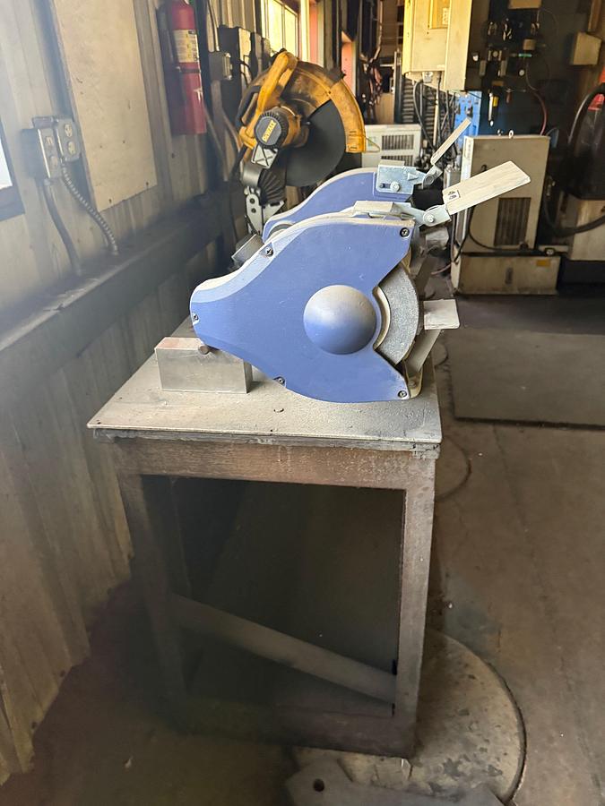 Used LOT W/ (1) PALMGREN 10” BENCH GRINDER, (1) DEWALT 14” CHOPSAW, & 5’x2’x3’ WORK BENCH