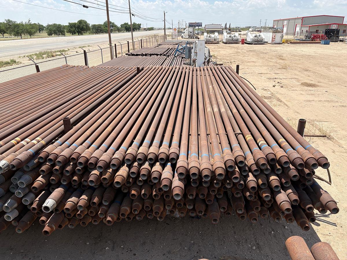 Used (53 jts) 4-1/2”od X95 drill pipe w/ 4”IF CONNECTIONS