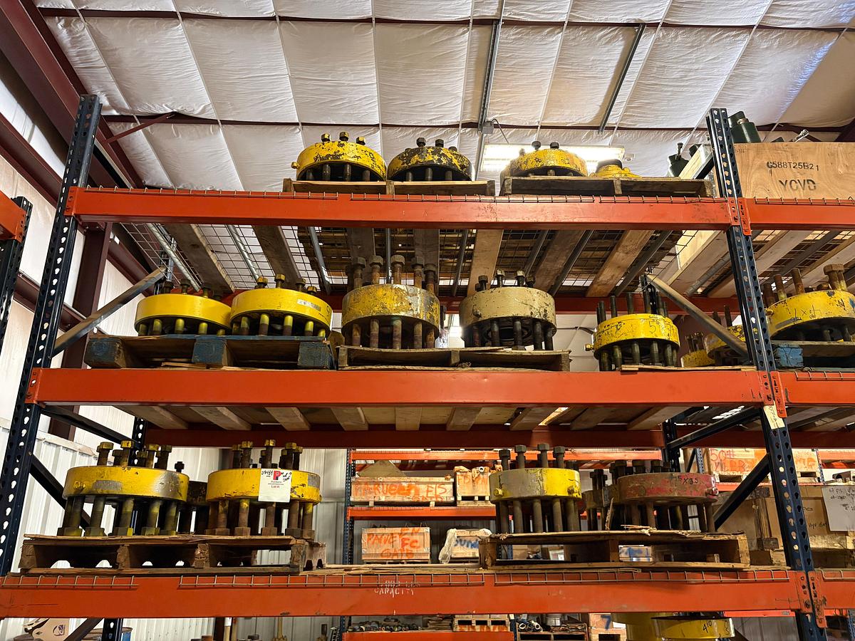 Used (3 shelves) assorted 4”, 5”, & 7” DSAs 5k & 10k psi