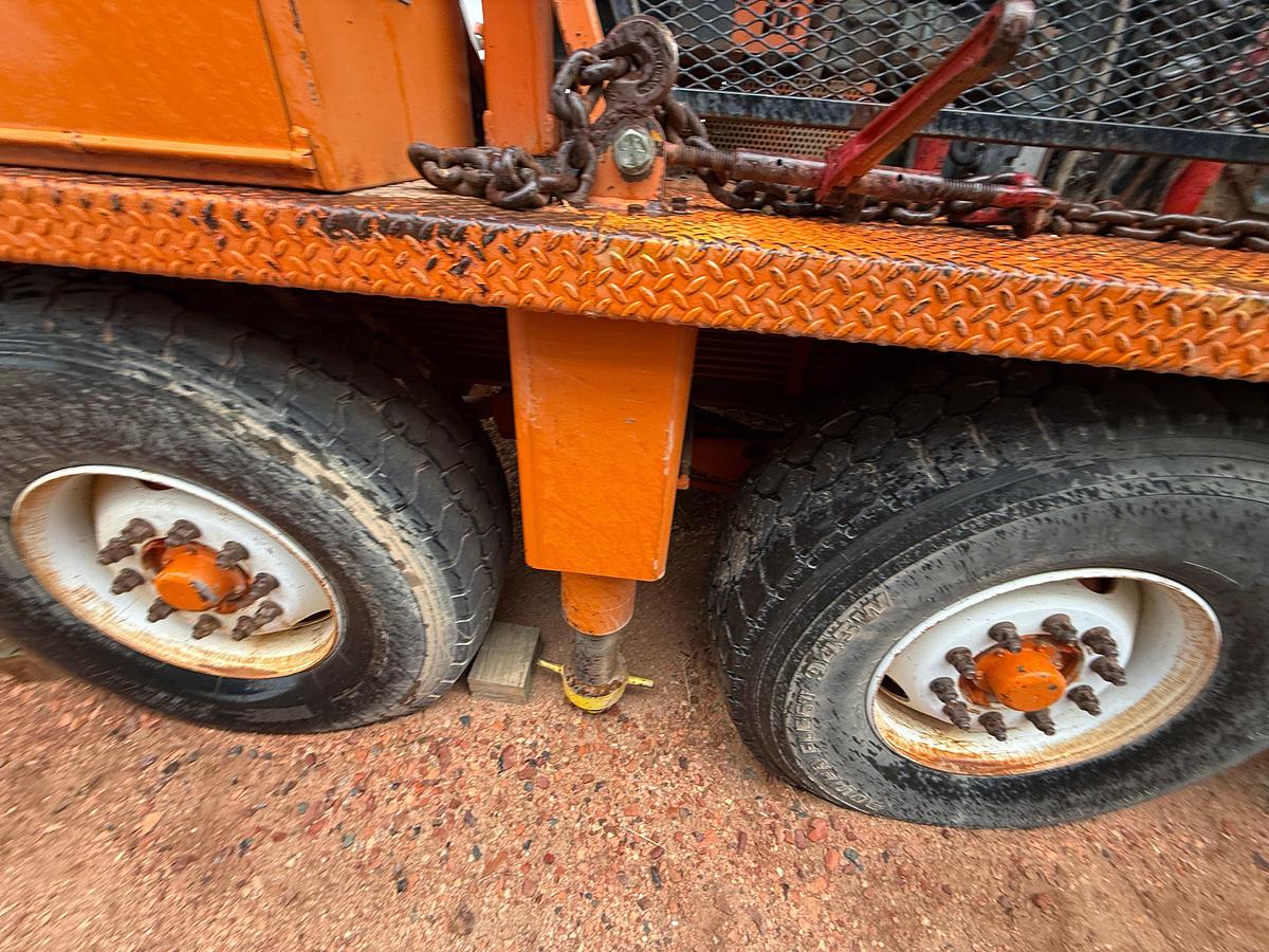 Used 2006 TAYLOR C500 DD 104'-250K 5-AXLE WELL SERVICE WORKOVER RIG