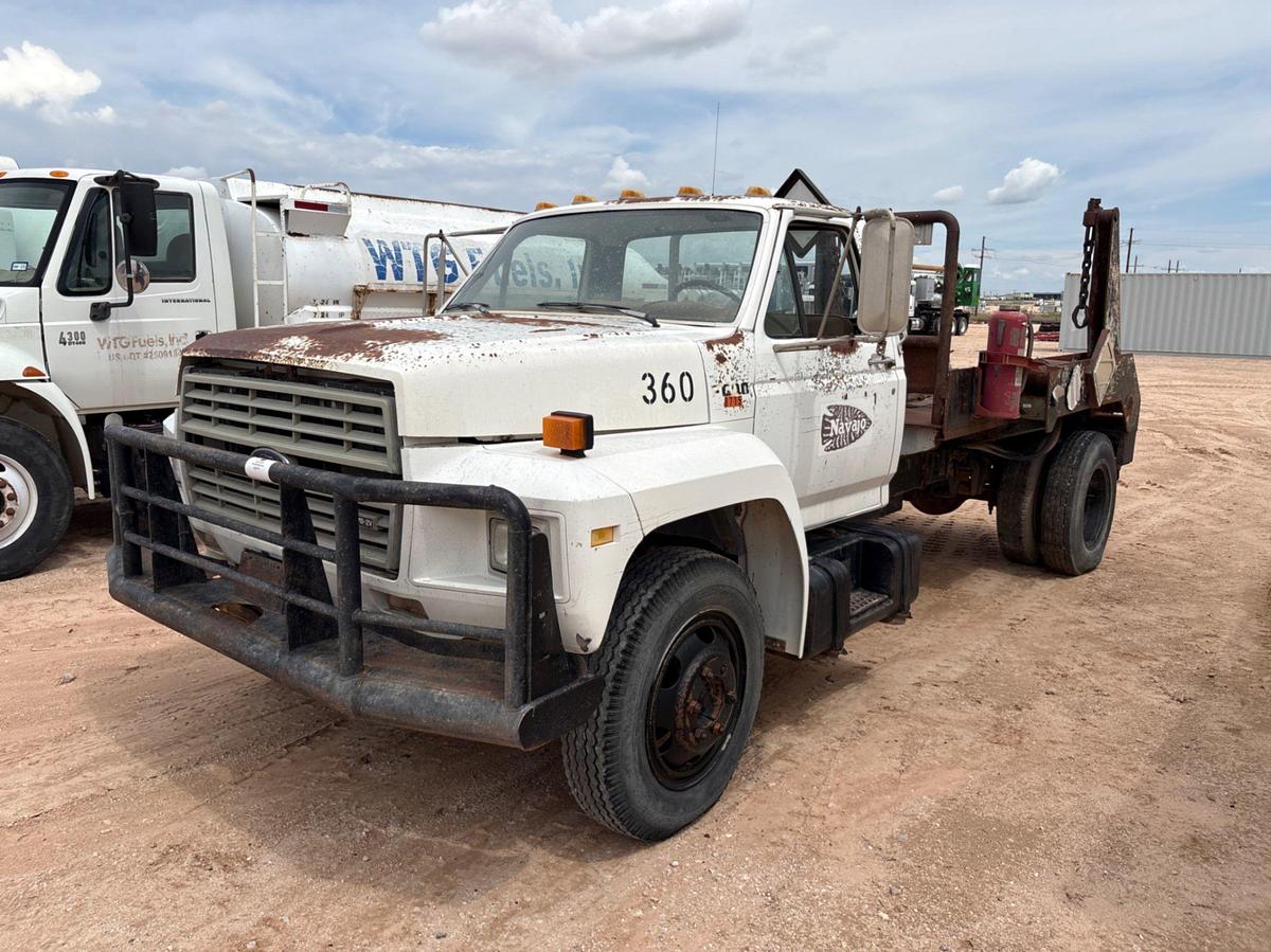 Used 1989 FORD F-600 SINGLE CAB LOAD-LUGGER FLATBED TRUCK
