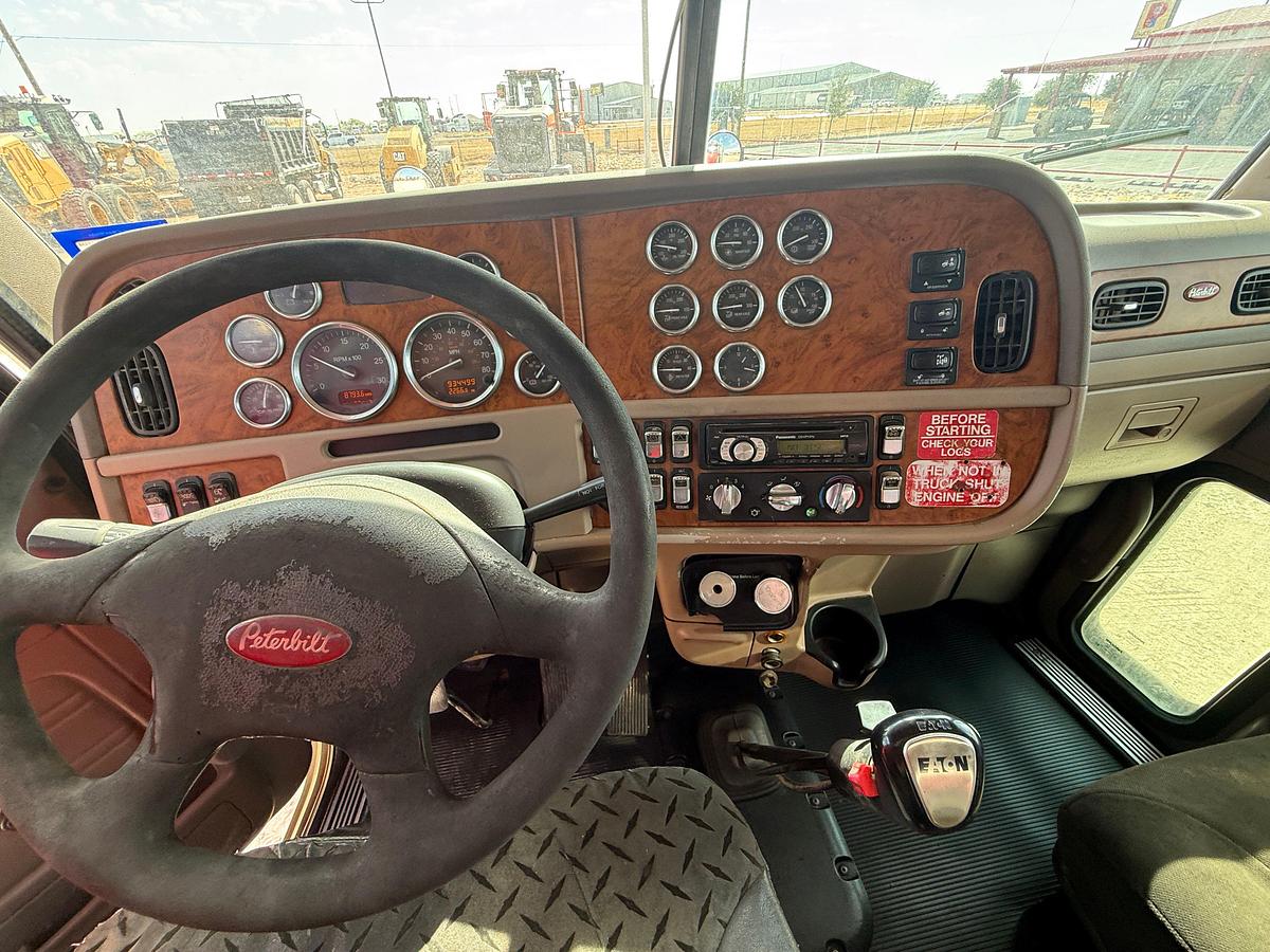 Used 2008 PETERBILT 389