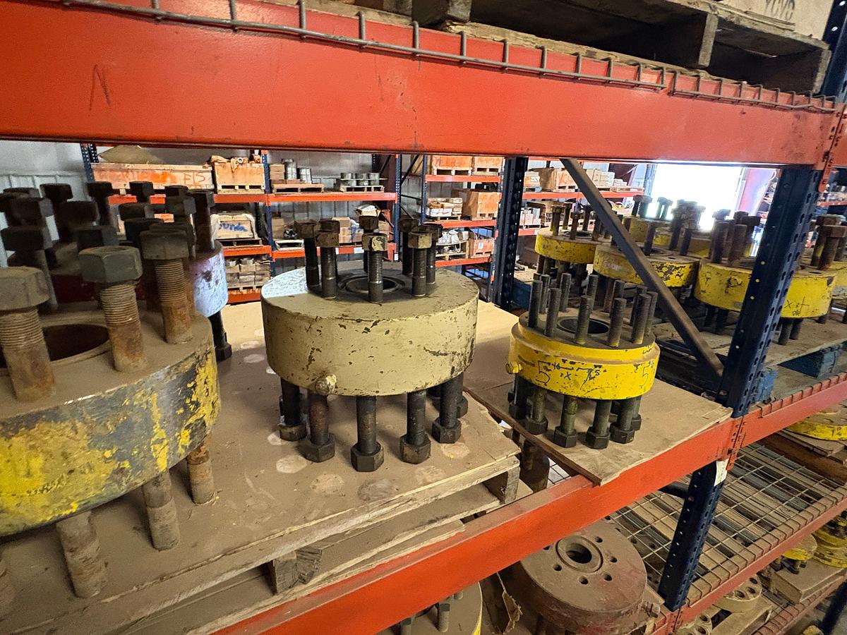 Used (3 shelves) assorted 4”, 5”, & 7” DSAs 5k & 10k psi