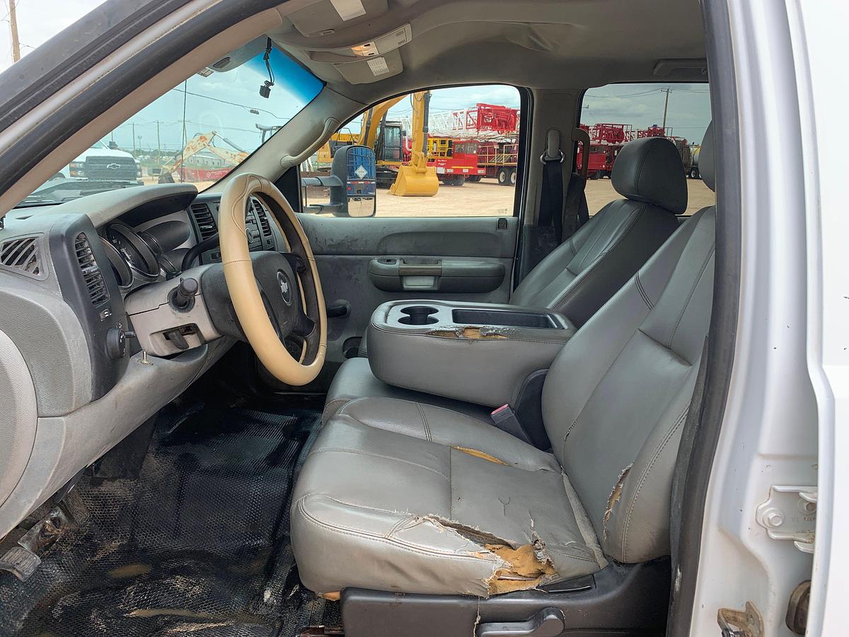 Used 2008 CHEVROLET SILVERADO 3500HD CREW CAB UTILITY TRUCK