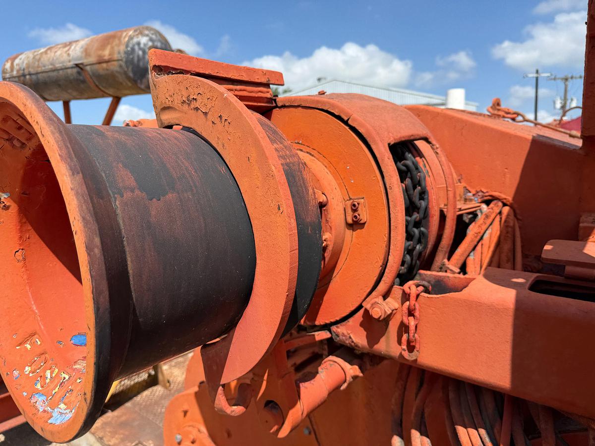 Used SKYTOP BREWSTER N45 450-HP DRAWWORKS P/B CAT 3412 (625-HP) ENGINE, SKIDDED