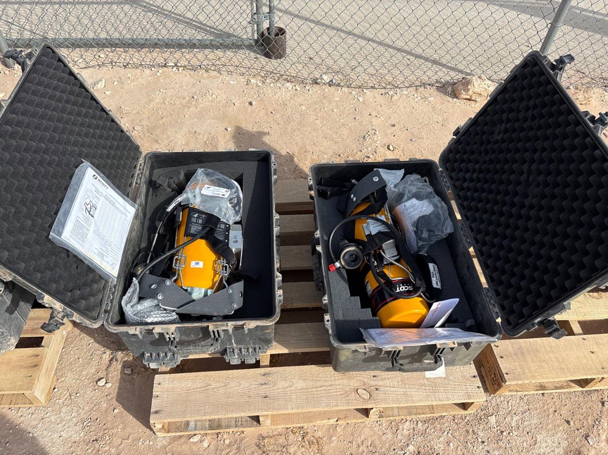 Used (2) UNUSED SCOTT SAFETY SCBA UNITS W/ PELICAN CASES