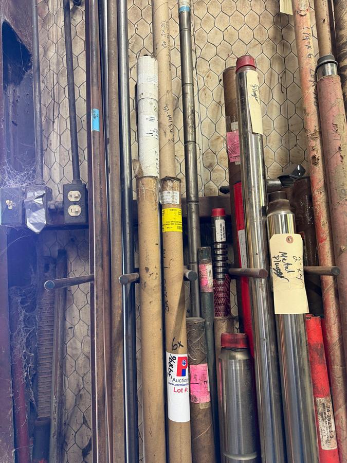 Used (6x$) asstd size plungers